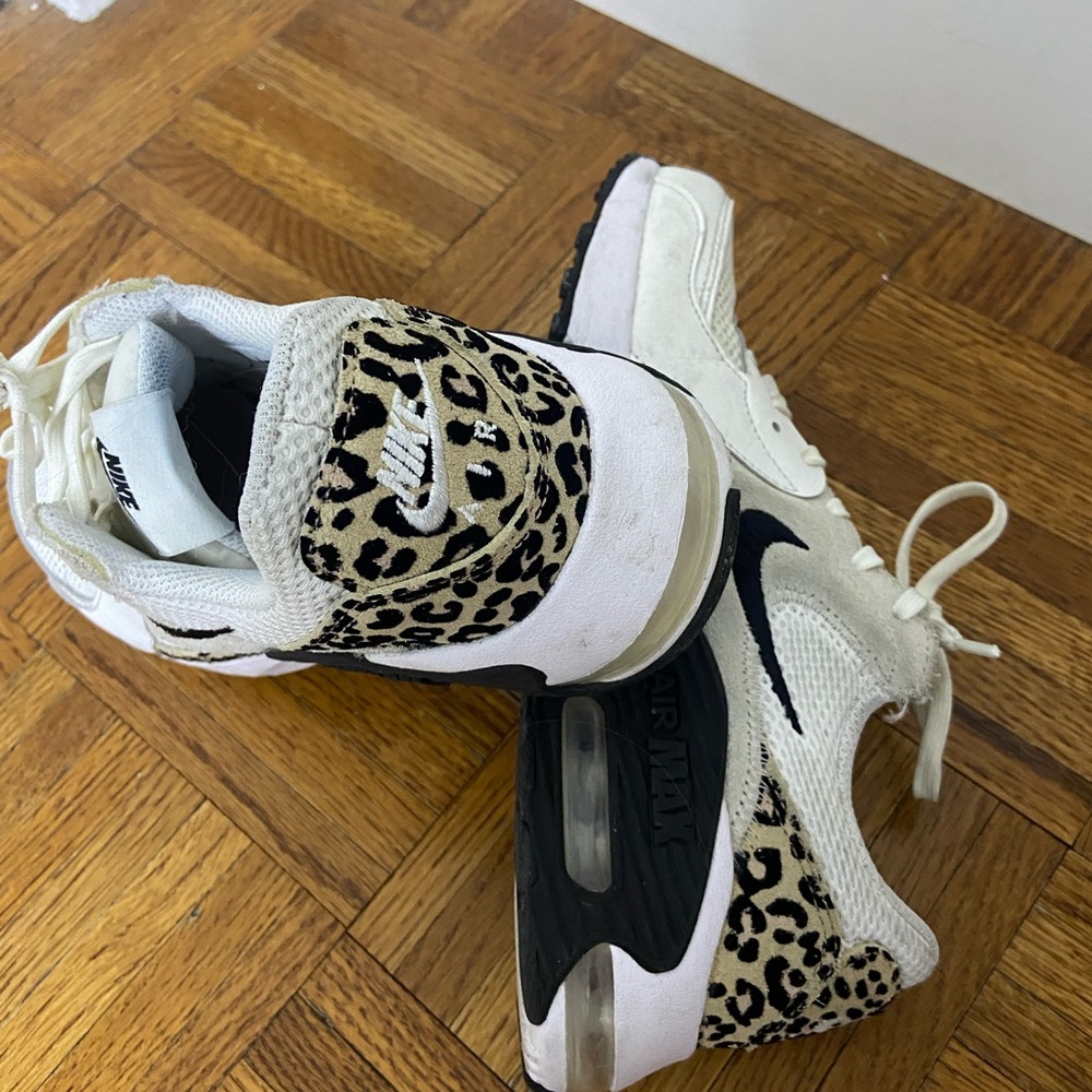 Nike cheetah air max sneakers 7.5 - Picture 5 of 7